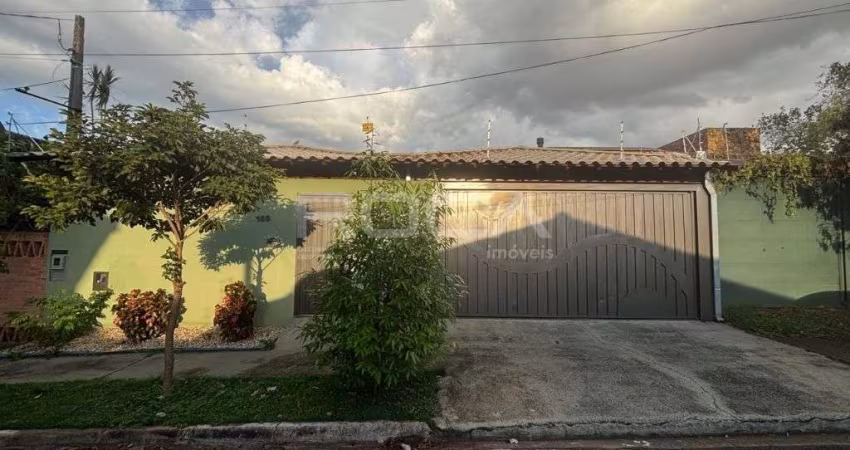 Casa de Alto Padrão à Venda no Jardim Santa Elisa, São Carlos