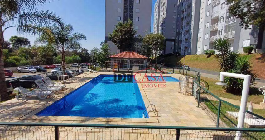 Apartamento em Colônia