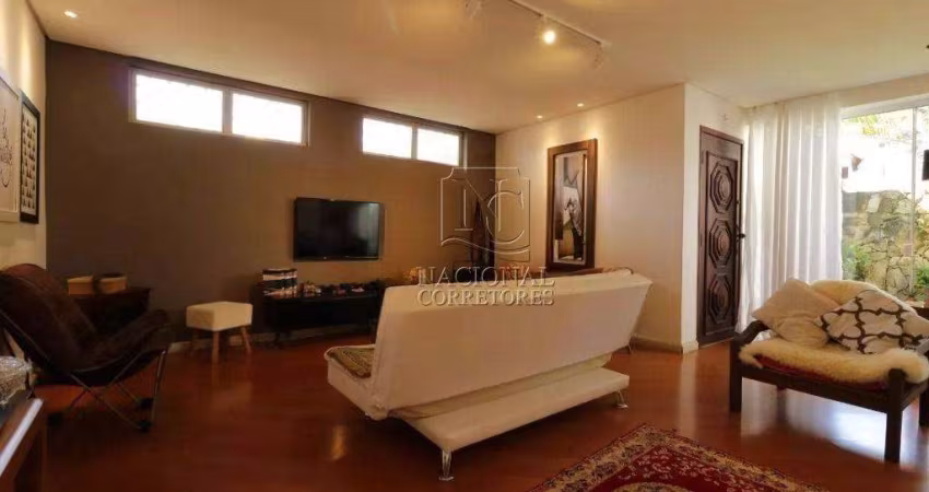 Casa com 3 dormitórios à venda, 226 m² - Vila Bastos - Santo André/SP
