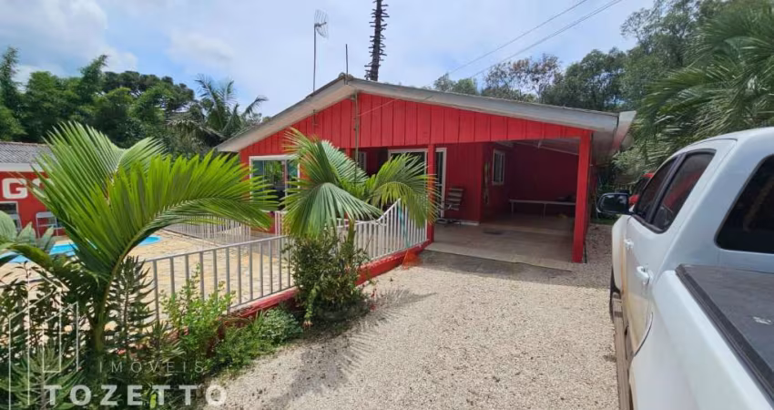Belíssima Chácara com piscina à venda em Itaiacoca