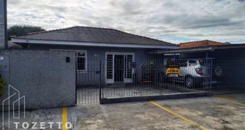 Duas excelentes casas no mesmo terreno- Olarias