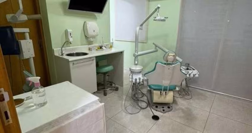 CONJUNTO COMERCIAL À VENDA 41Mts 01 VAGA