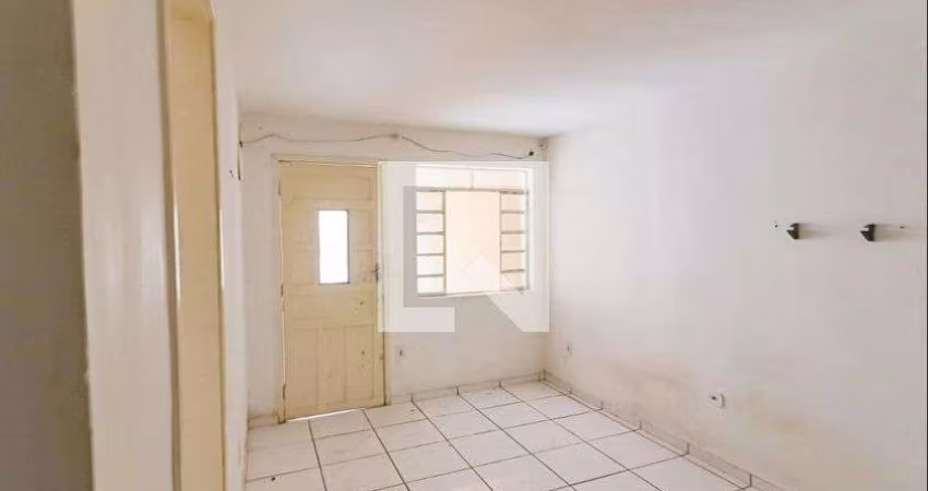 Casa à Venda - Jardim Éster Yolanda, 2 Quartos,  100 m2