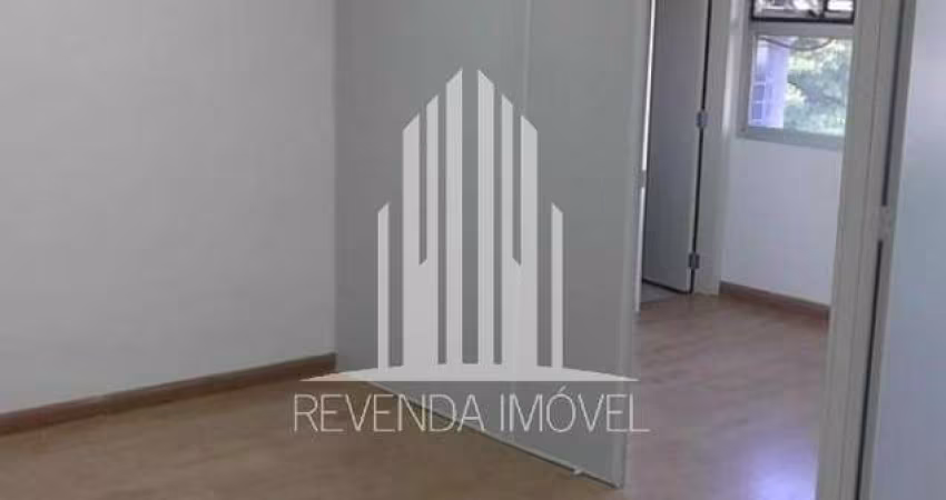 Sala Comercial à Venda em São Paulo-SP: Ótima Oportunidade na Vila Parque Jabaquara - 1 sala, 1 banheiro, 1 vaga, 46m².