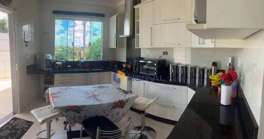 Sobrado com 3 quartos à venda, 169 m² por R$ 530.000 - Jardim Dias I - Maringá/PR