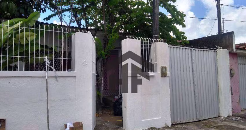 Casa com 3 Quartos no Cordeiro, Recife