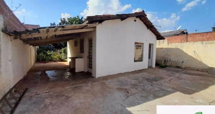 Casa para Venda em Limeira, Residencial Econômico Manoel Simão de Barros Levy, 2 dormitórios, 1 banheiro, 2 vagas