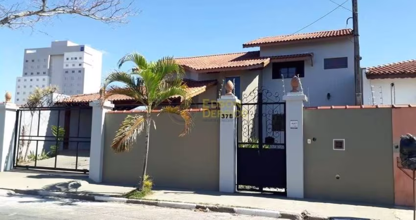 Sobrado com 3 quartos, Jardim Residencial Doutor Lessa - Pindamonhangaba