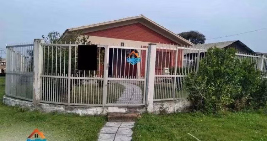 Bela casa em ótima Localização em Nazaré