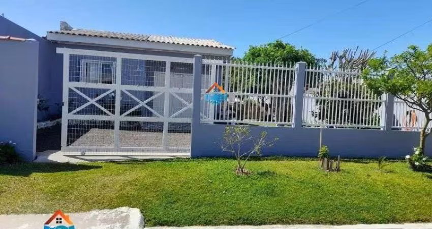 Ótima casa no centro de Cidreira
