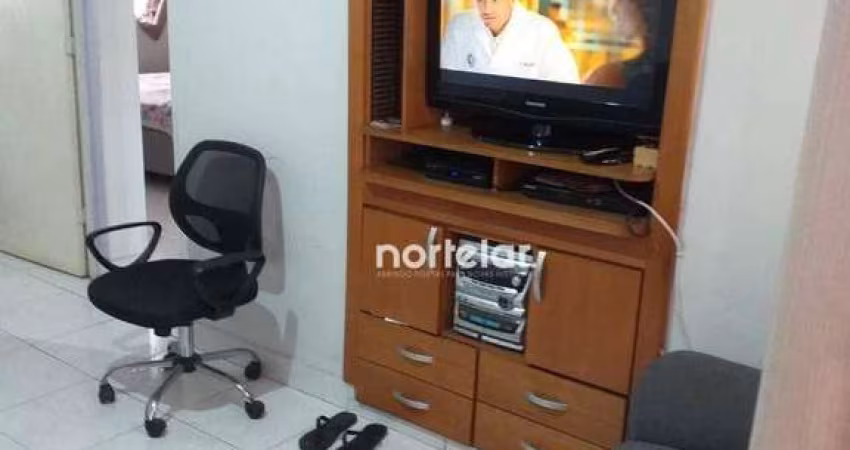 Apartamento com 2 dormitórios à venda, 50 m² por R$ 140.000,00 - Parque Nações Unidas - São Paulo/SP
