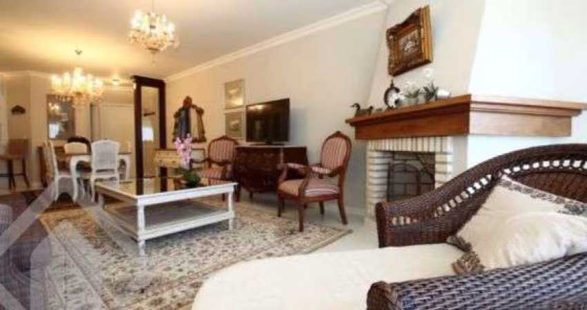 Apartamento com 3 quartos à venda na Rua Piratini, 135, Planalto, Gramado