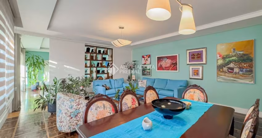 Apartamento com 3 quartos à venda na Rua Doutor Vale, 523, Floresta, Porto Alegre