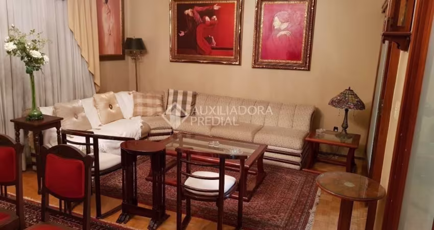 Casa com 5 quartos à venda na Rua Bernardo Pires, 486, Santana, Porto Alegre