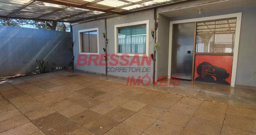 Vendo casa de 113 m com suíte e dois quartos sala cozinha banheiro área gourmet