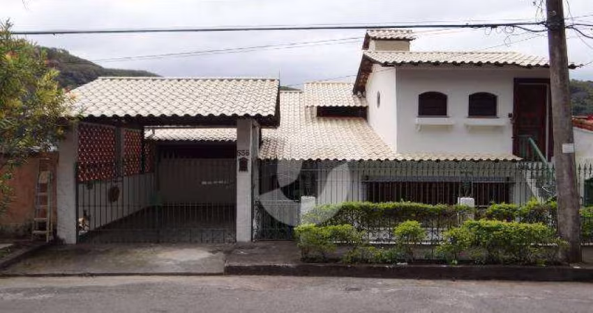 Casa com 4 dormitórios à venda, 171 m² por R$ 850.000,00 - São Francisco - Niterói/RJ