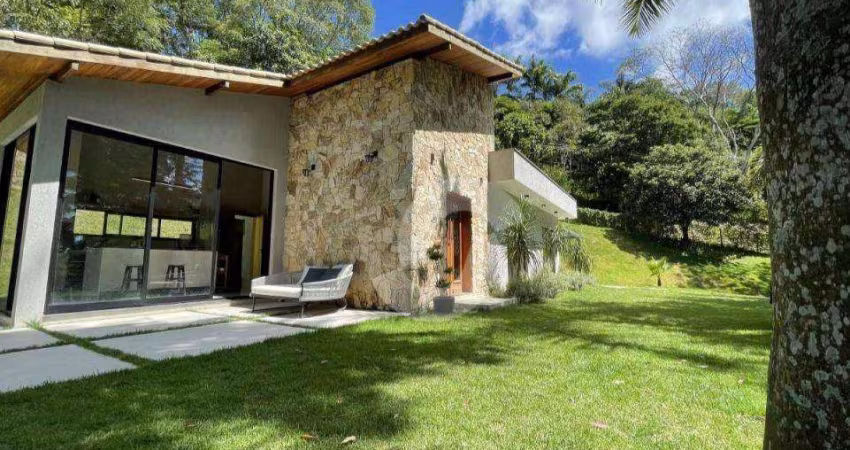 Magnífica Casa com 3 dormitórios à venda, 200 m² por R$ 1.780.000 - Areal/RJ
