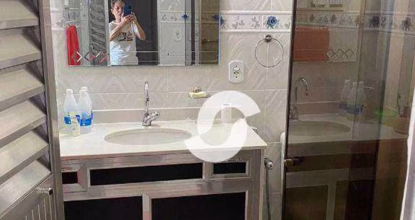 Casa com 4 dormitórios à venda, 270 m² por R$ 750.000,00 - Nova Cidade - São Gonçalo/RJ
