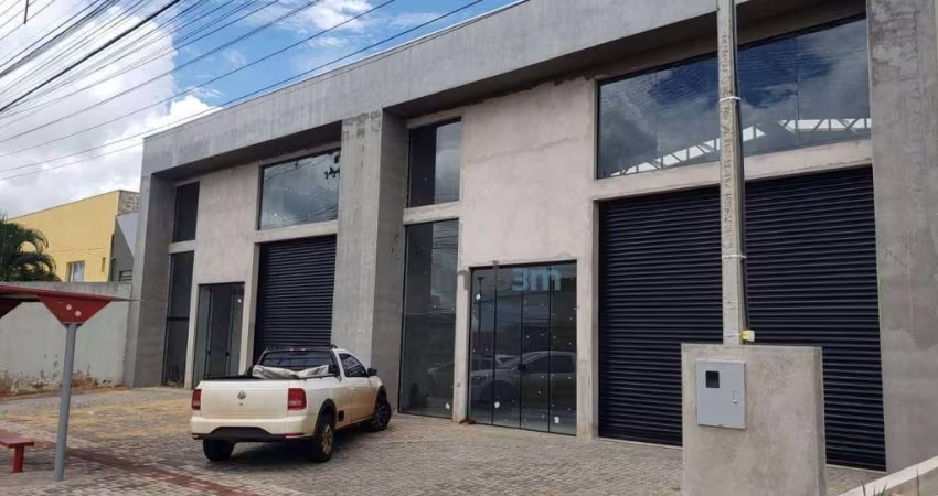 Barracão para alugar, 290 m² por R$ 7.400,00/mês - Aragarça - Londrina/PR
