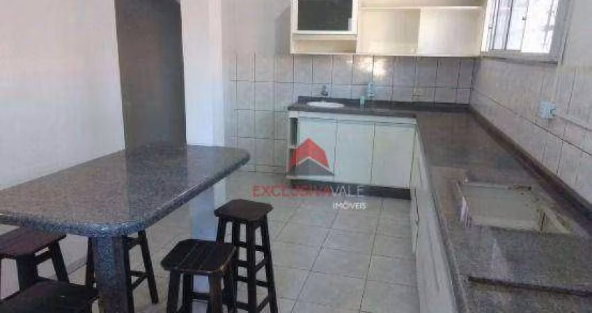 Casa com 3 dormitórios à venda, 200 m² por R$ 690.000,00 - Cidade Morumbi - São José dos Campos/SP