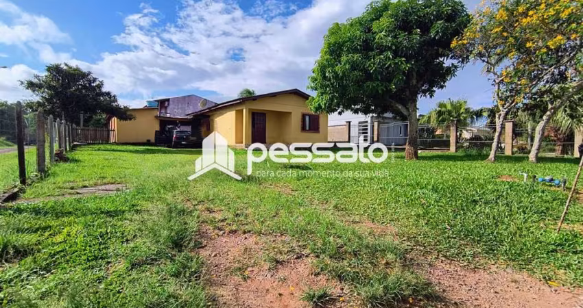 Casa à Venda por R$550.000,00 - Centro - Glorinha, RS