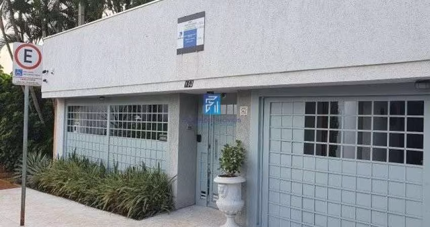 Casa Comercial com 15 salas, recepção, banheiros, ar cond.,