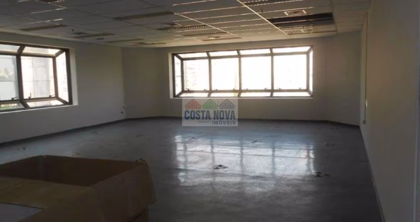 Conjunto comercial, 1 sala grande, 1 copa, 2 banheiros, 1 vaga