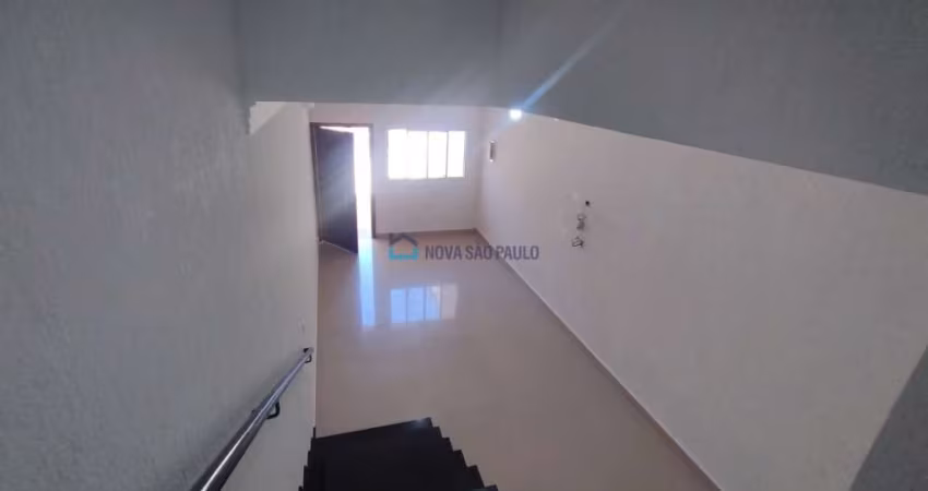 Sobrado Jabaquara. Metro. 2 suítes. 3 vagas. Oportunidade investidores com renda.