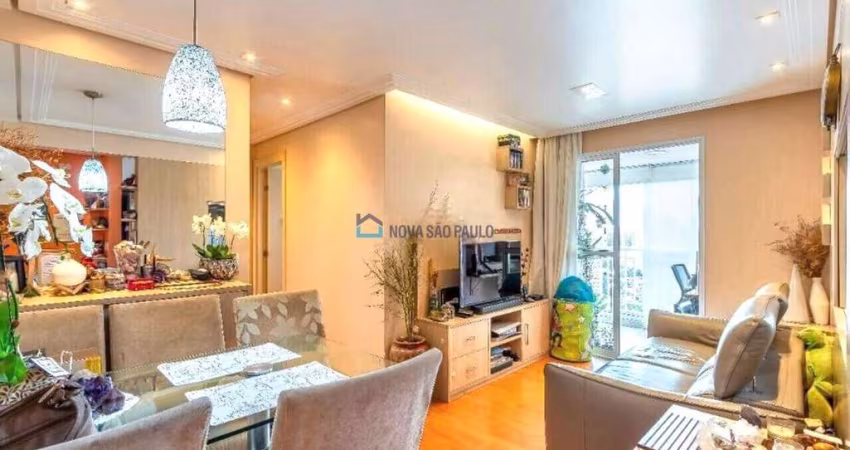 Apartamento Saúde 2 dormitórios, 1 suíte e 2 vagas, com varanda Gourmet perto do metrô Saúde!
