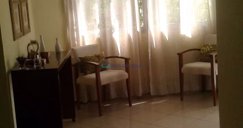 Apartamento 02 dormitórios 01 vaga - Saúde, Praça da Árvore