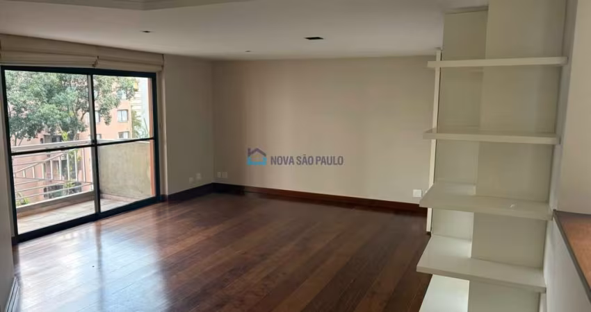 Apartamento 3 suítes, 3 vagas - Moema