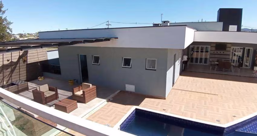 Casa à venda em Araçoiaba da Serra, Village Ipanema, com 4 suítes, com 230 m²
