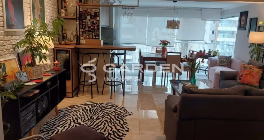 Apartamento em Jardim das Indústrias