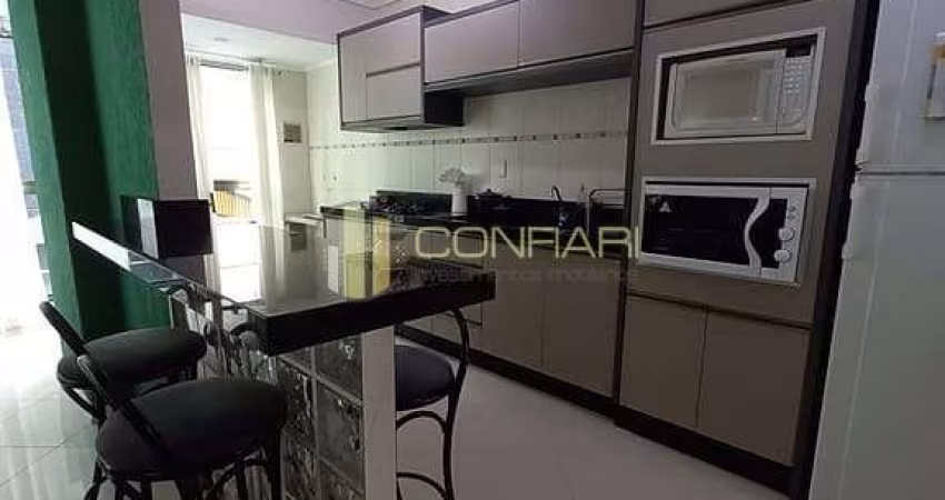 Apartamento na região central da Meia Praia