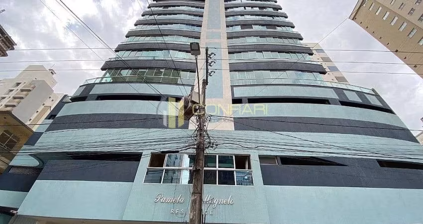 Apartamento 03 Suítes, e 2 Vagas na Meia Praia!