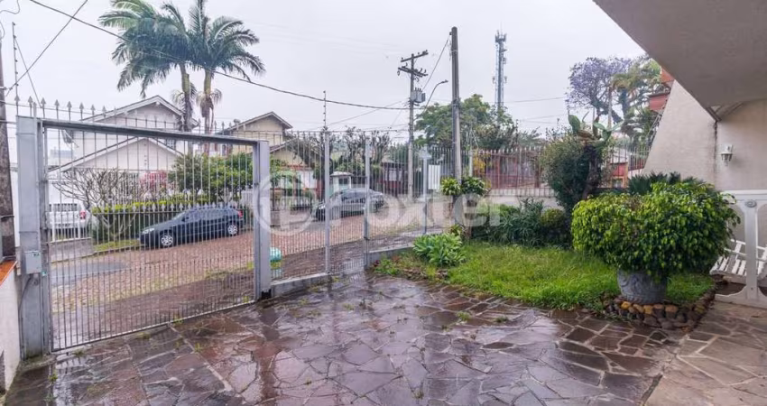 Casa com 3 quartos à venda na Rua Padre Alois Kades S J, 100, Jardim Europa, Porto Alegre