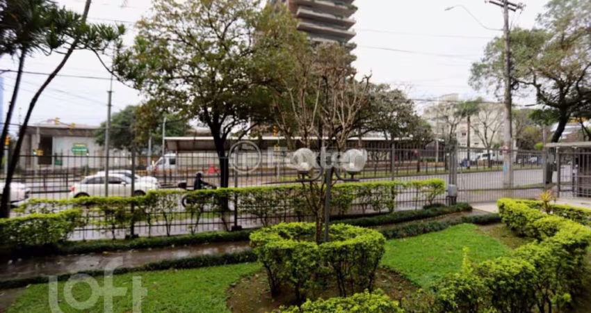 Apartamento com 3 quartos à venda na Avenida Carlos Gomes, 1801, Três Figueiras, Porto Alegre