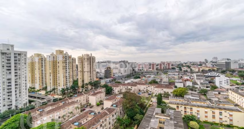 Apartamento com 3 quartos à venda na Rua Roque Calage, 247, Passo da Areia, Porto Alegre
