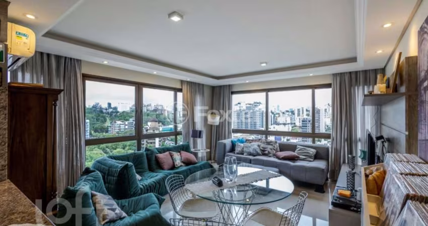 Apartamento com 3 quartos à venda na Rua Kiev, 46, Passo da Areia, Porto Alegre