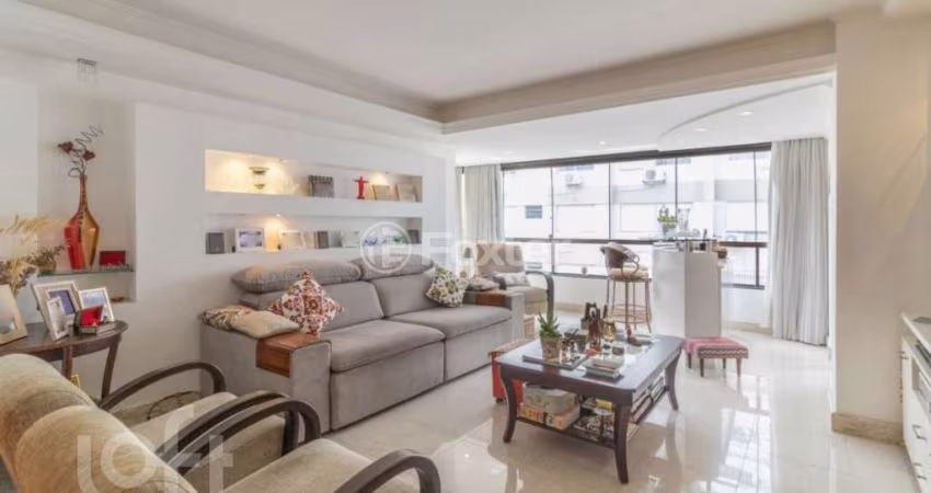 Apartamento com 3 quartos à venda na Rua Faria Santos, 466, Petrópolis, Porto Alegre