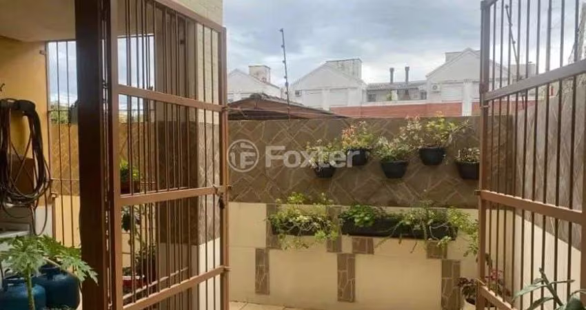 Casa em condomínio fechado com 3 quartos à venda na Rua Coronel Massot, 134, Cristal, Porto Alegre