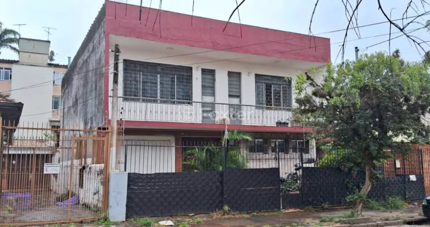 Casa com 3 quartos à venda na Rua Doutor Voltaire Pires, 459, Santo Antônio, Porto Alegre