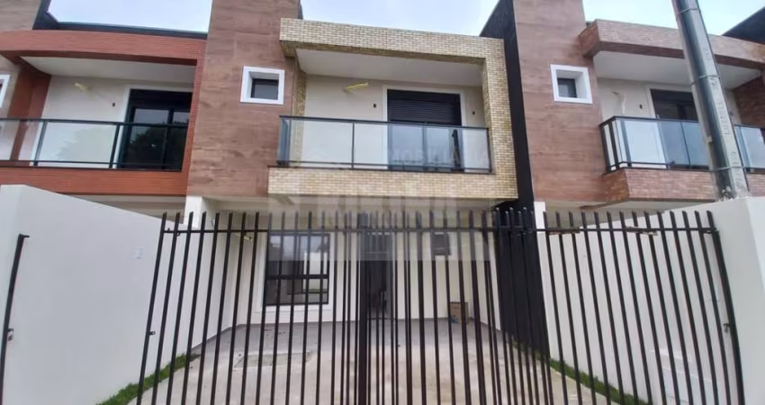 Sobrado com 3 quartos  à venda, 104.00 m2 por R$450000.00  - Jardim Carvalho - Ponta Grossa/PR