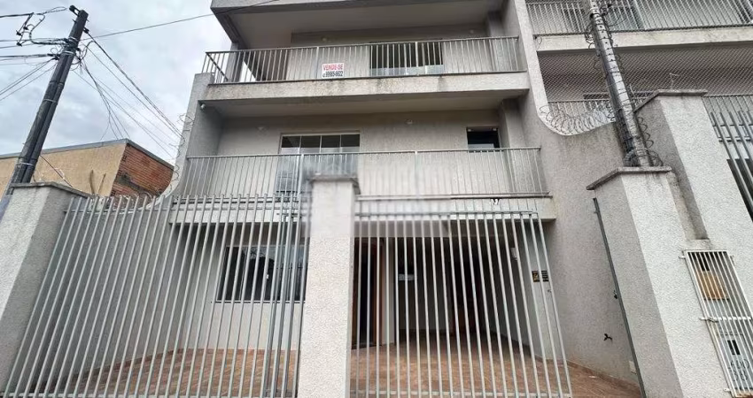 Sobrado com 3 quartos  à venda, 187.00 m2 por R$460000.00  - Uvaranas - Ponta Grossa/PR