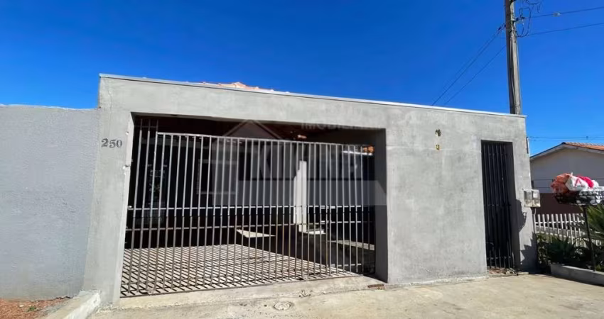 Casa Residencial com 3 quartos  para alugar, 70.00 m2 por R$1650.00  -  - Ponta Grossa/PR
