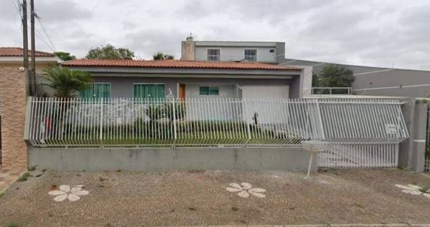Casa Residencial com 3 quartos  à venda, 191.00 m2 por R$750000.00  - Uvaranas - Ponta Grossa/PR