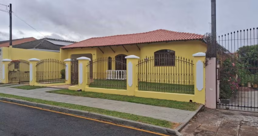 Casa Residencial com 4 quartos  à venda, 182.00 m2 por R$790000.00  - Orfas - Ponta Grossa/PR