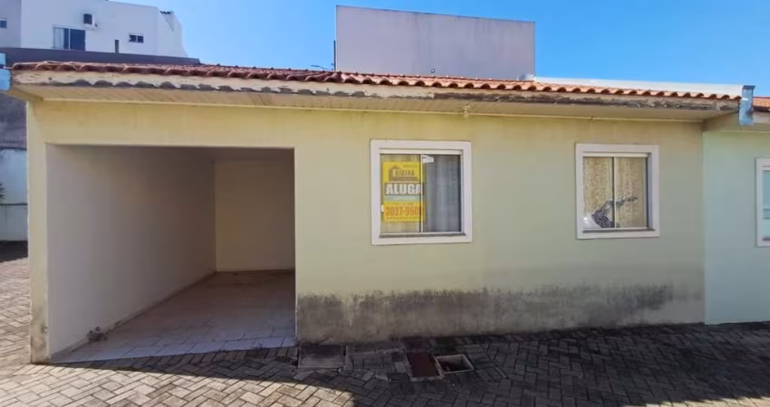 Casa Residencial com 2 quartos  para alugar, 45.00 m2 por R$800.00  - Estrela - Ponta Grossa/PR