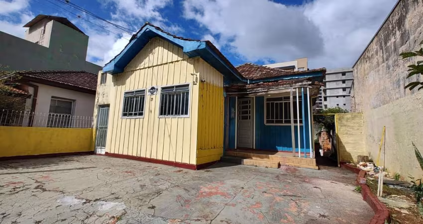 Casa Residencial com 3 quartos  para alugar, 70.00 m2 por R$1050.00  - Olarias - Ponta Grossa/PR