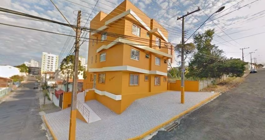 Apartamento com 1 quarto  para alugar, 35.00 m2 por R$700.00  - Centro - Ponta Grossa/PR